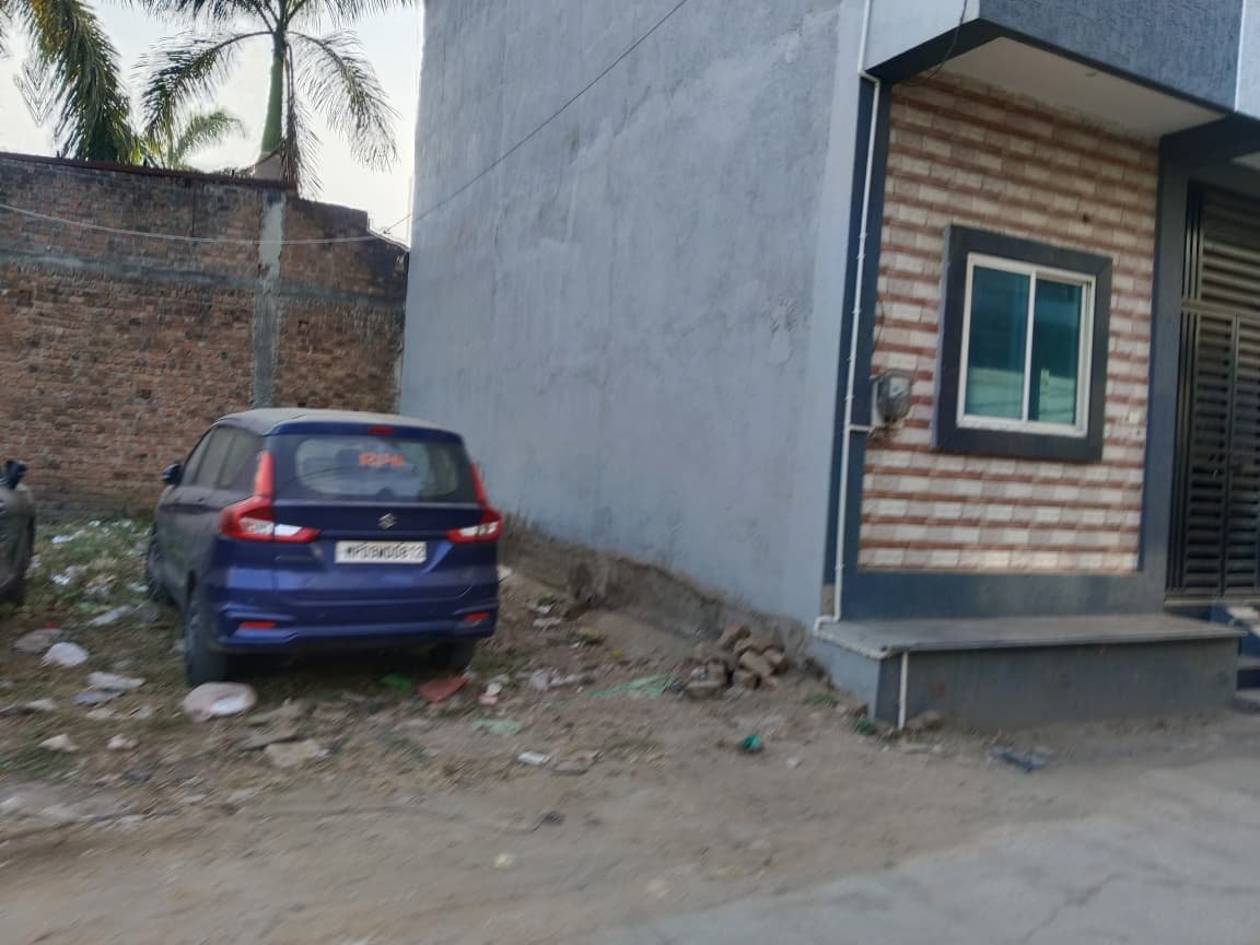 Sugan Shree Corner Entrance Plot